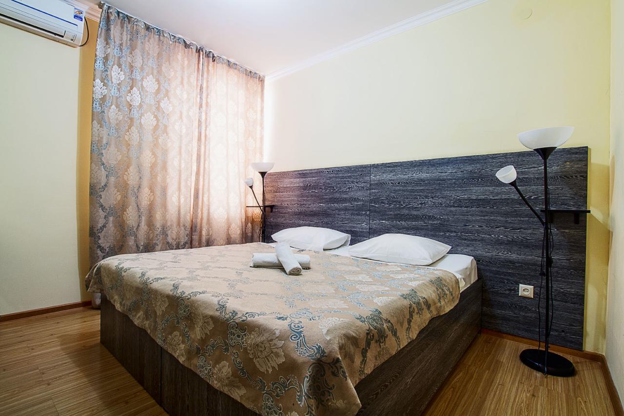 Готель Bereket Астана Екстер'єр фото